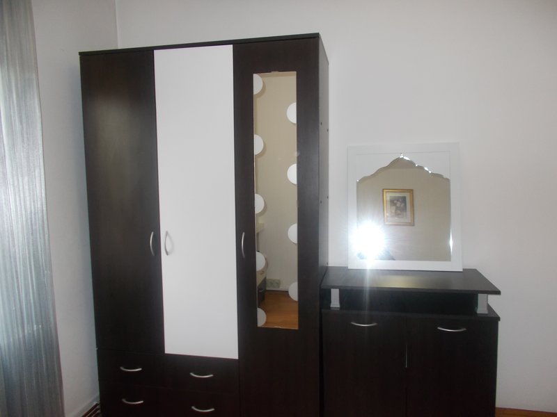 Colentina, 3 camere inchiriere cu parcare inclusa